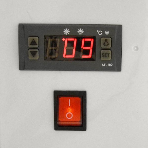 69-inch Sushi Showcase with Curved Glass with 78 L Capacity